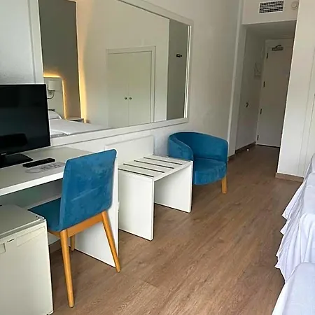 Osprey Menorca 3* 阿莱奥尔